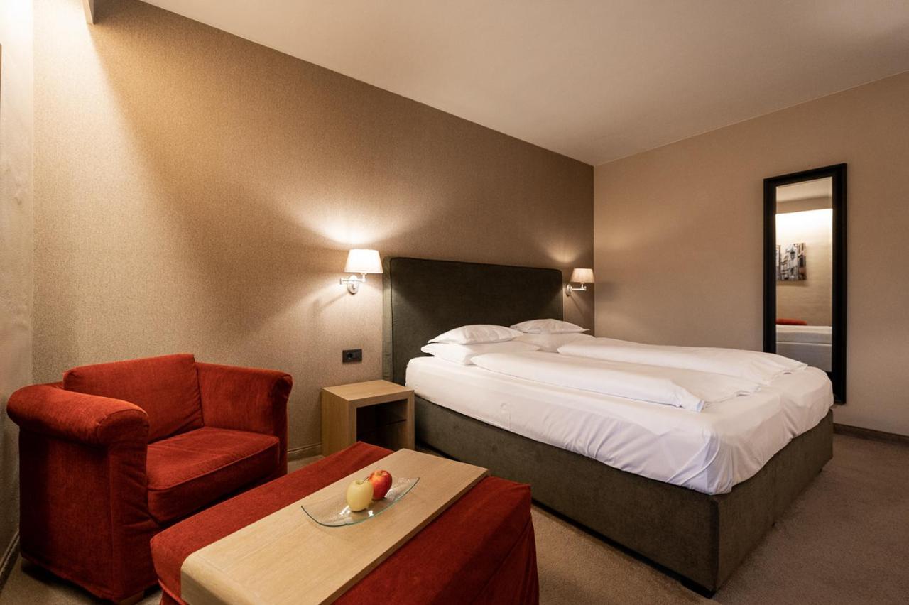 Hotel Pollinger Merano Esterno foto