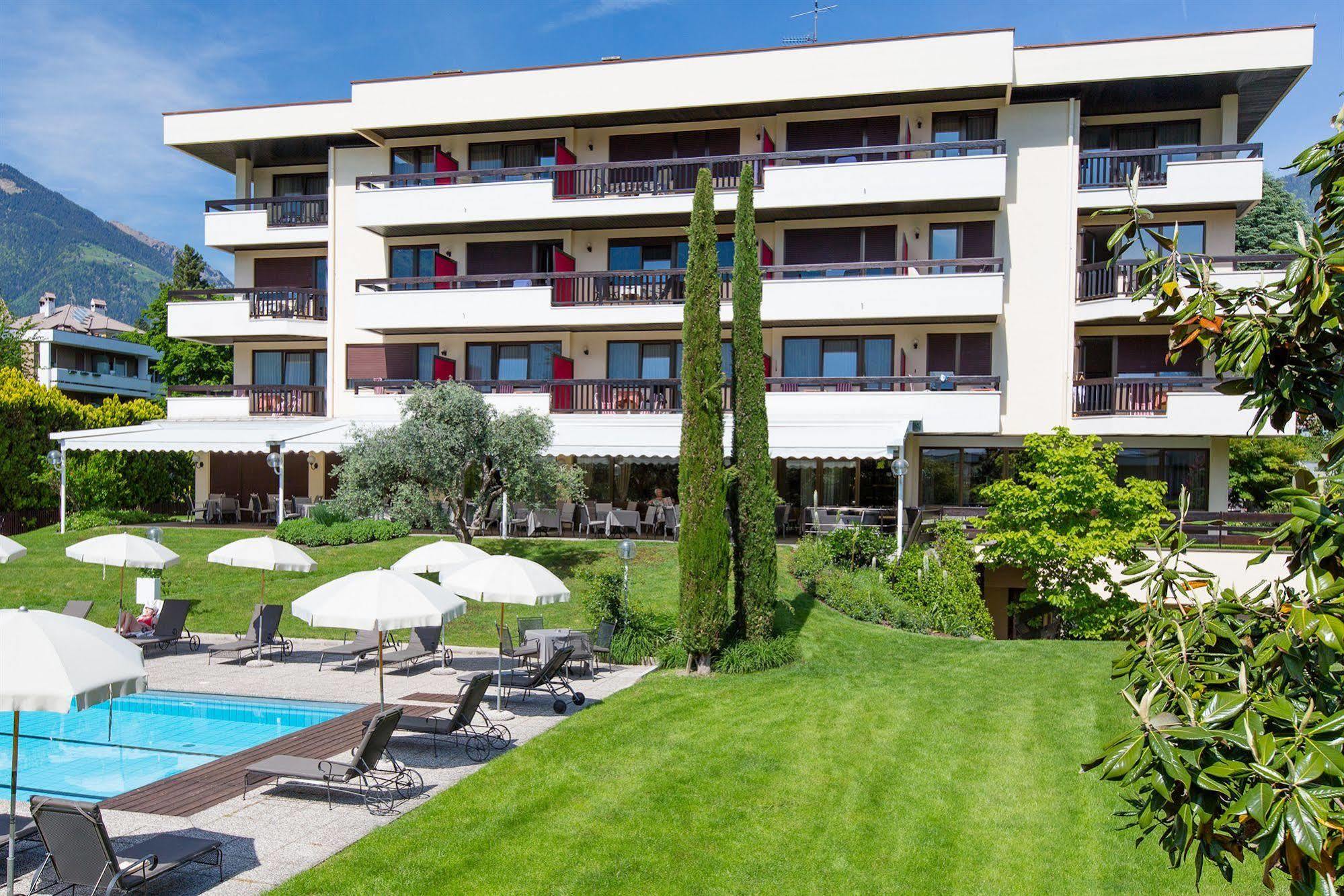Hotel Pollinger Merano Esterno foto